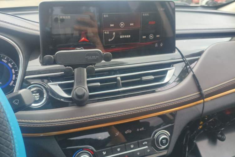 Used CHANGAN Eado DT 2018 1.6L Automatic Smart Enjoyment Model Audio And AC Panel