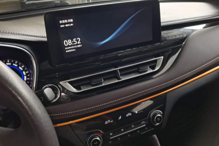 Used CHANGAN Eado DT 2018 1.6L Automatic Smart Enjoyment Model Audio And AC Panel