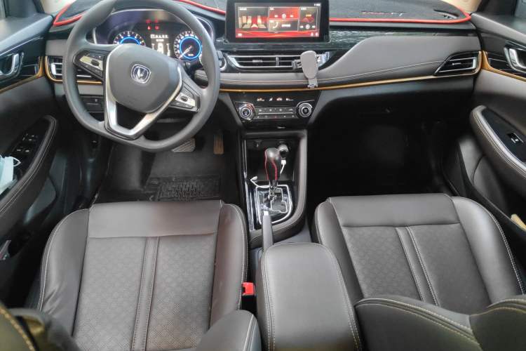 Used CHANGAN Eado DT 2018 1.6L Automatic Smart Enjoyment Model Center Console