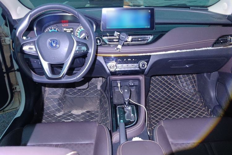Used CHANGAN Eado DT 2018 1.6L Automatic Luxury Model Center Console