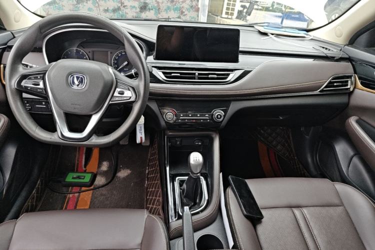 Used CHANGAN Eado DT 2018 1.6L Manual Smart Enjoyment Model Center Console