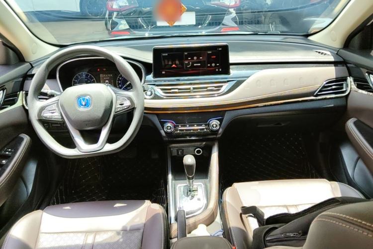 Used CHANGAN Eado DT 2018 1.6L Automatic Smart Enjoyment Model Center Console