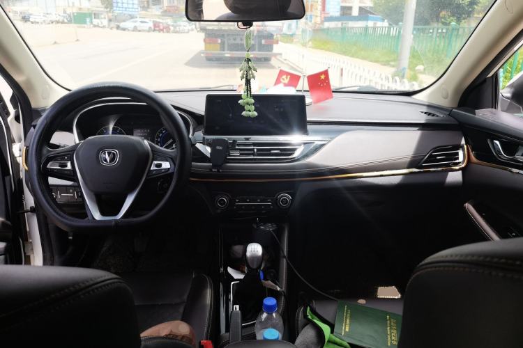 Used CHANGAN Eado DT 2018 1.6L Manual Smart Enjoyment Model Center Console