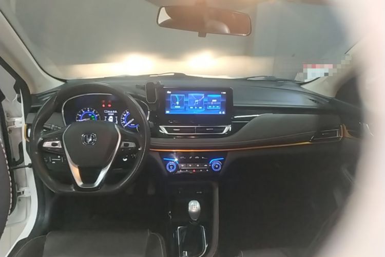 Used CHANGAN Eado DT 2018 1.6L Manual Smart Enjoyment Model Center Console