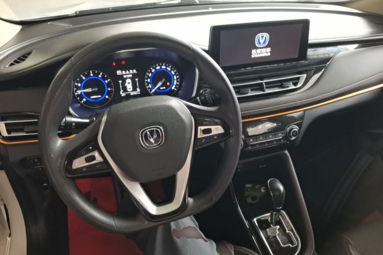 Used CHANGAN Eado DT 2018 1.6L Automatic Smart Enjoyment Model Center Console