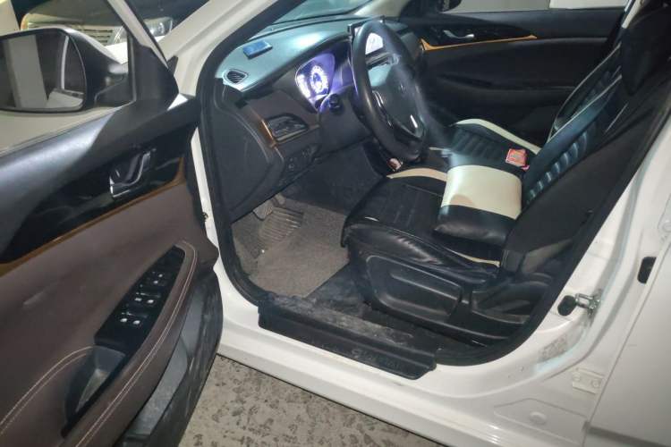 Used CHANGAN Eado DT 2018 1.6L Automatic Smart Enjoyment Model Driver Seat