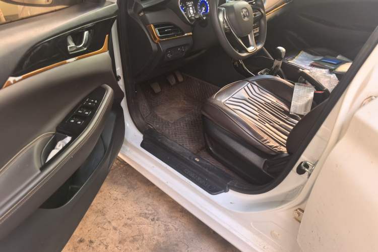 Used CHANGAN Eado DT 2018 1.6L Manual Enjoyment Model Driver Seat