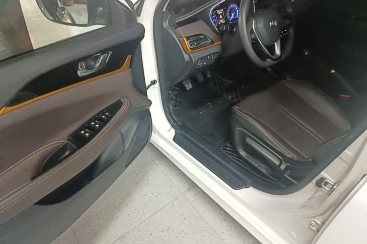 Used CHANGAN Eado DT 2018 1.6L Manual Smart Enjoyment Model Driver Seat