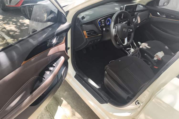 Used CHANGAN Eado DT 2018 1.6L Manual Enjoyment Model Driver Seat