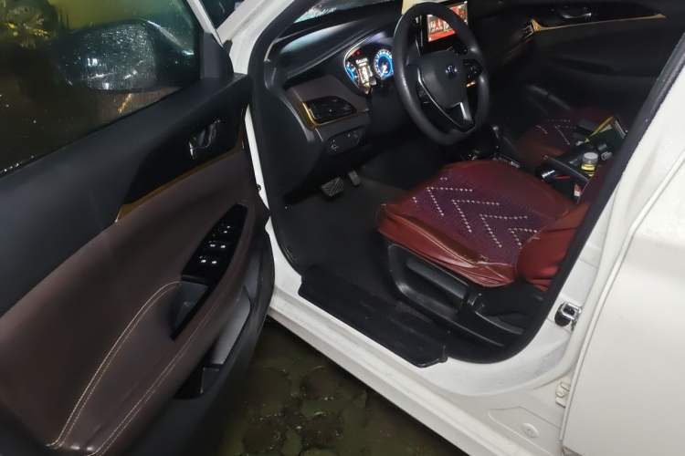 Used CHANGAN Eado DT 2018 1.6L Automatic Smart Enjoyment Model Driver Seat