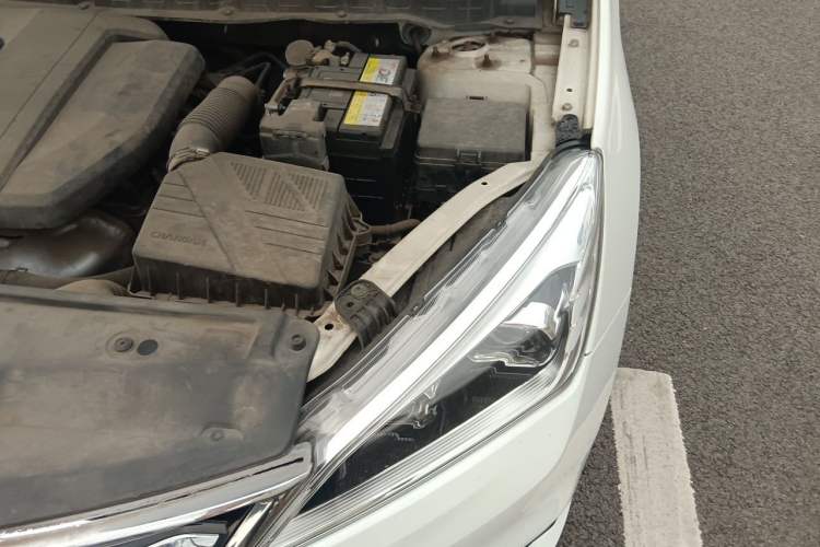 Used CHANGAN Eado DT 2018 1.6L Automatic Luxury Model Engine Bay Left