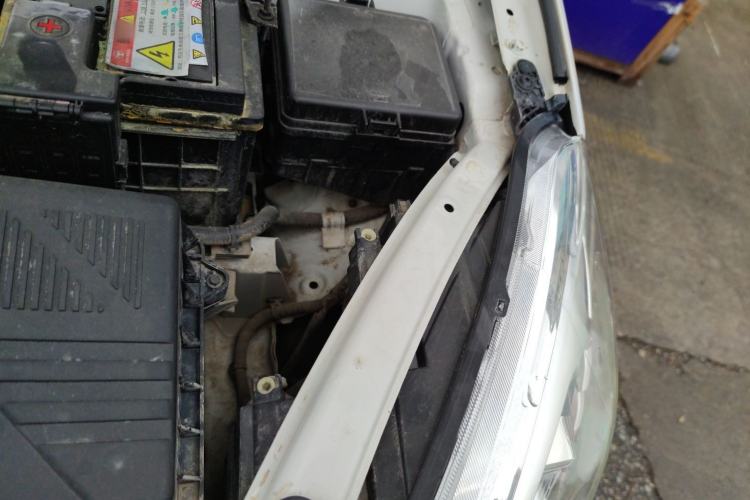 Used CHANGAN Eado DT 2018 1.6L Manual Comfort Model Engine Bay Left