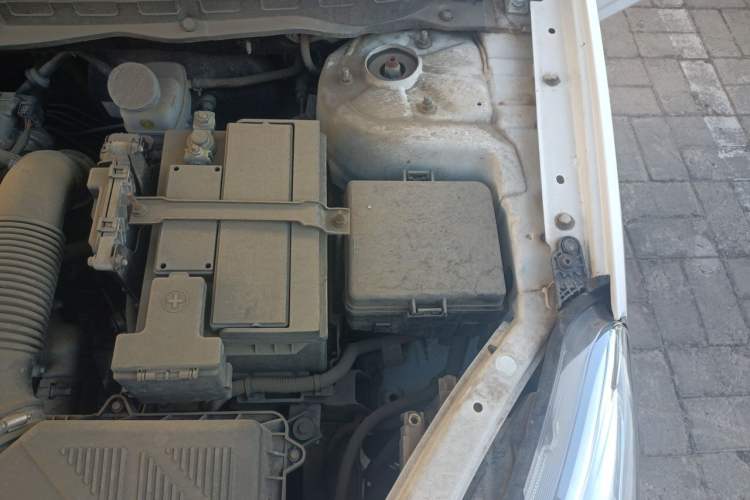 Used CHANGAN Eado DT 2018 1.6L Manual Comfort Model Engine Bay Left