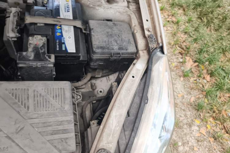 Used CHANGAN Eado DT 2018 1.6L Manual Enjoyment Model Engine Bay Left