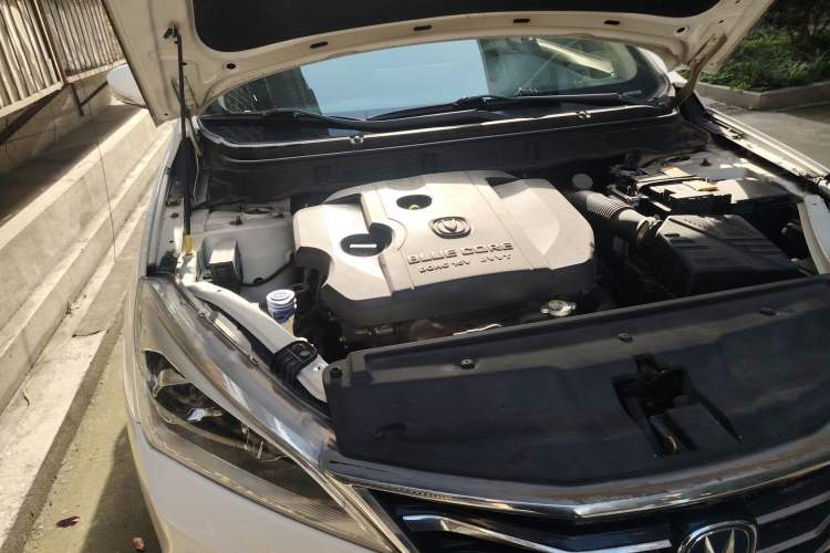 Used CHANGAN Eado DT 2018 1.6L Automatic Smart Enjoyment Model Engine Bay Right