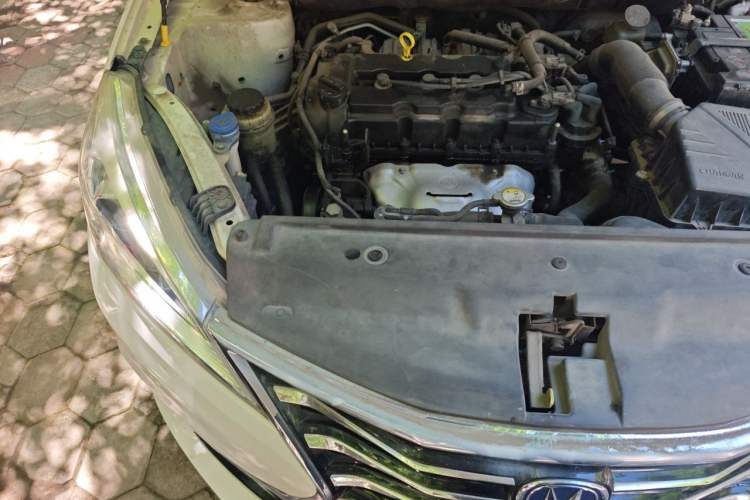 Used CHANGAN Eado DT 2018 1.6L Manual Enjoyment Model Engine Bay Right