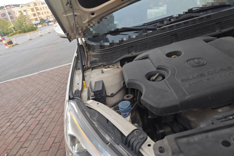 Used CHANGAN Eado DT 2018 1.6L Automatic Smart Enjoyment Model Engine Bay Right