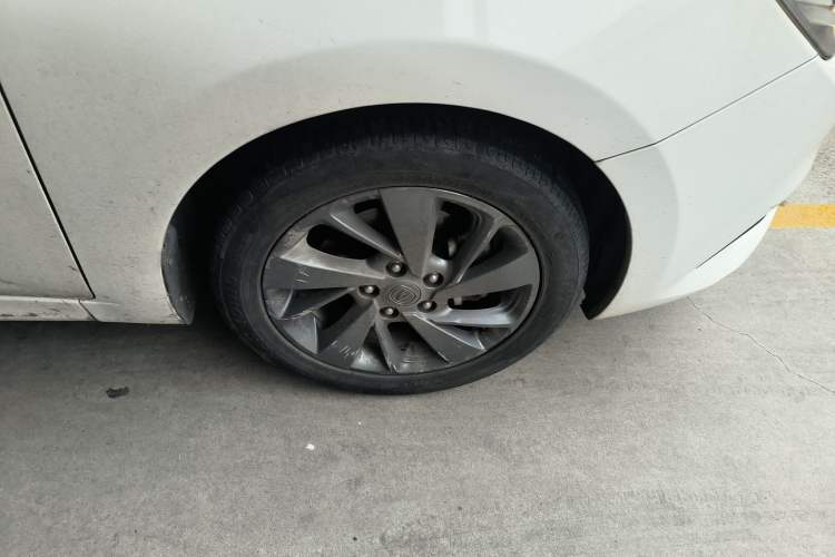 Used CHANGAN Eado DT 2018 1.6L Manual Enjoyment Model Exterior 2