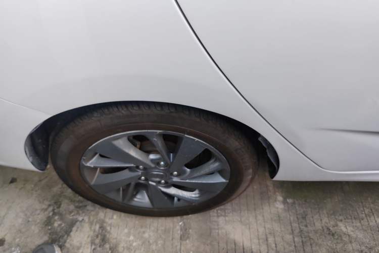 Used CHANGAN Eado DT 2018 1.6L Manual Comfort Model Exterior 3
