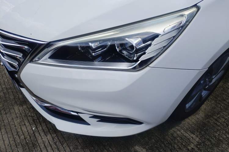 Used CHANGAN Eado DT 2018 1.6L Manual Comfort Model Exterior 6