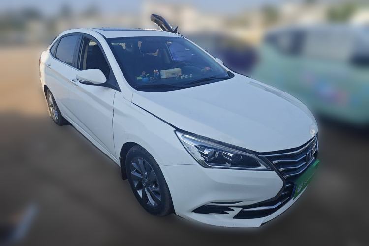 Used CHANGAN Eado DT 2018 1.6L Manual Smart Enjoyment Model Front Right 45 Deg