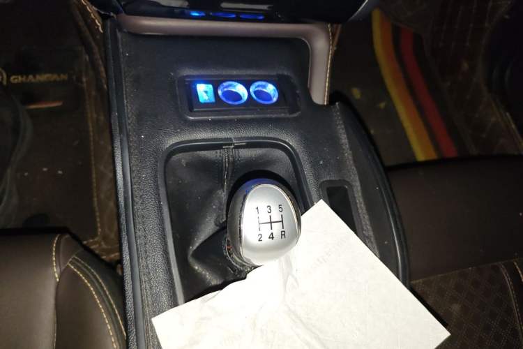 Used CHANGAN Eado DT 2018 1.6L Manual Smart Enjoyment Model Gear Lever
