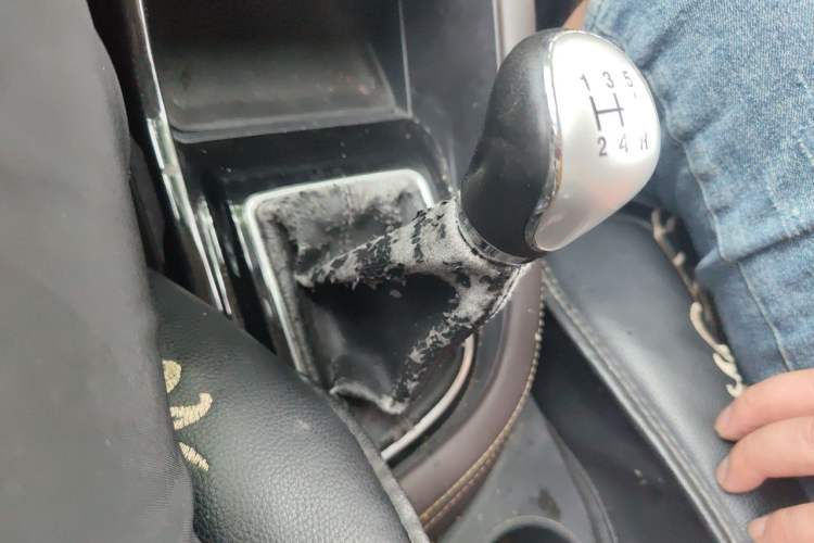 Used CHANGAN Eado DT 2018 1.6L Manual Enjoyment Model Gear Lever