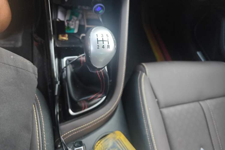 Used CHANGAN Eado DT 2018 1.6L Manual Smart Enjoyment Model Gear Lever