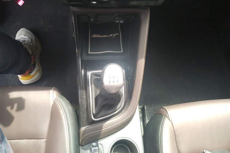 Used CHANGAN Eado DT 2018 1.6L Manual Smart Enjoyment Model Gear Lever