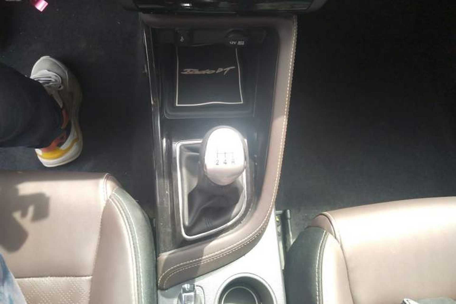 Used CHANGAN Eado DT 2018 1.6L Manual Smart Enjoyment Model Gear Lever