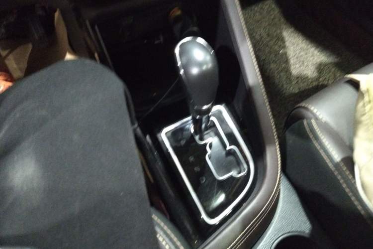 Used CHANGAN Eado DT 2018 1.6L Automatic Smart Enjoyment Model Gear Lever