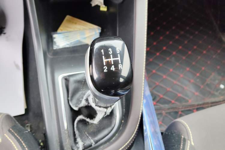 Used CHANGAN Eado DT 2018 1.6L Manual Comfort Model Gear Lever