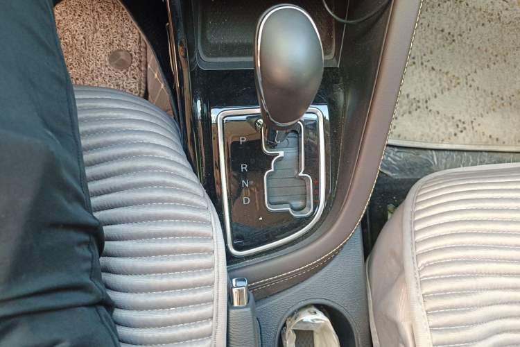 Used CHANGAN Eado DT 2018 1.6L Automatic Smart Enjoyment Model Gear Lever