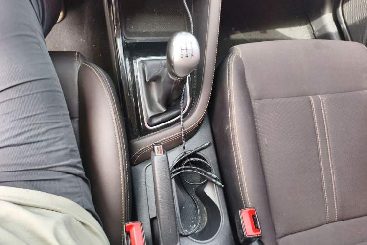 Used CHANGAN Eado DT 2018 1.6L Manual Enjoyment Model Gear Lever