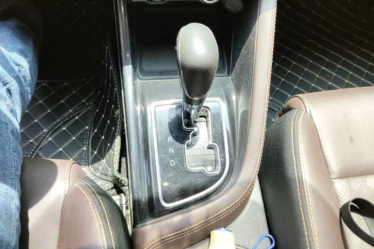 Used CHANGAN Eado DT 2018 1.6L Automatic Smart Enjoyment Model Gear Lever