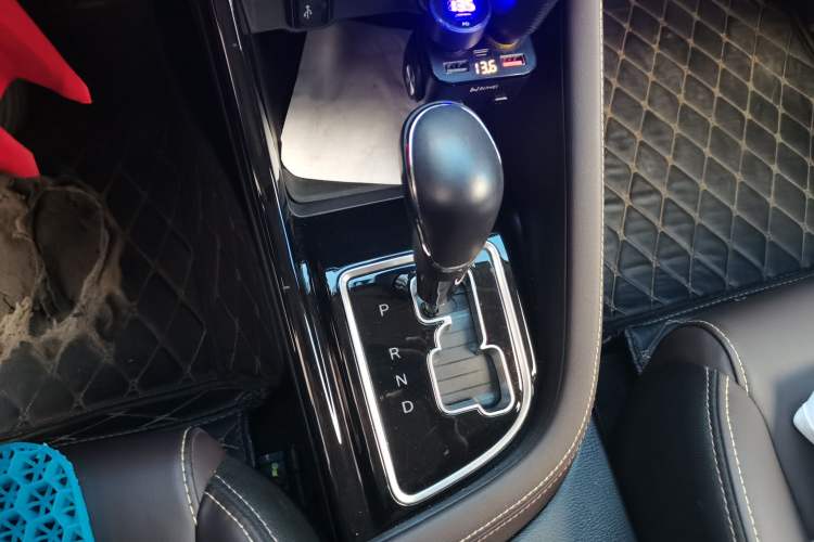 Used CHANGAN Eado DT 2018 1.6L Automatic Smart Enjoyment Model Gear Lever