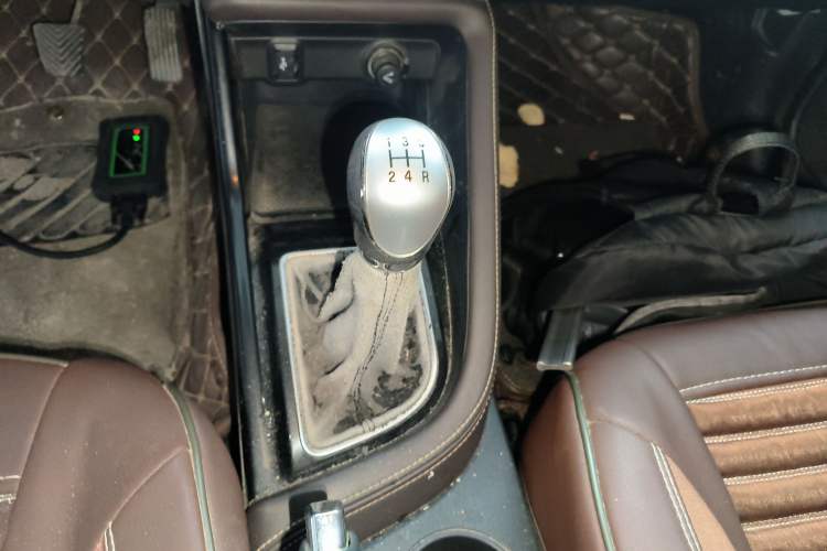 Used CHANGAN Eado DT 2018 1.6L Manual Enjoyment Model Gear Lever