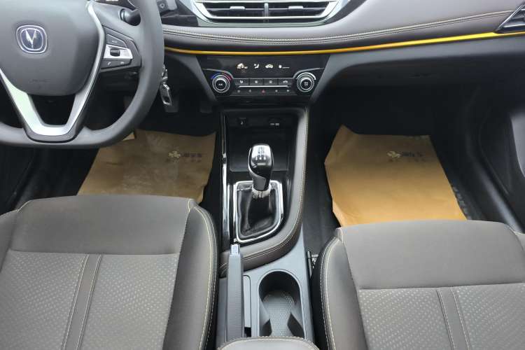 Used CHANGAN Eado DT 2018 1.6L Manual Comfort Model Gear Lever