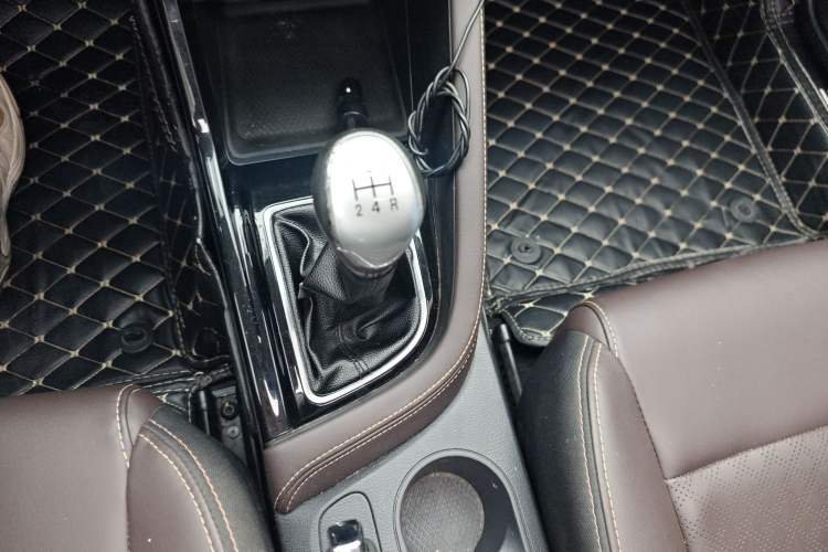 Used CHANGAN Eado DT 2018 1.6L Manual Smart Enjoyment Model Gear Lever