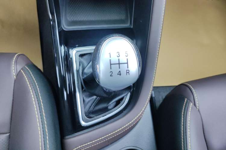 Used CHANGAN Eado DT 2018 1.6L Manual Smart Enjoyment Model Gear Lever