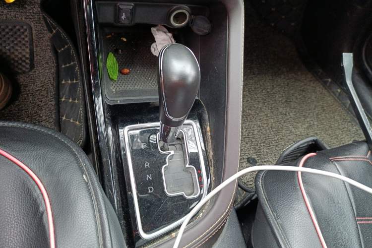 Used CHANGAN Eado DT 2018 1.6L Automatic Enjoyment Model Gear Lever