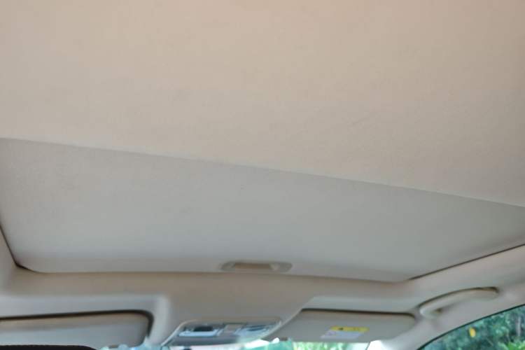 Used CHANGAN Eado DT 2018 1.6L Automatic Luxury Model Headliner