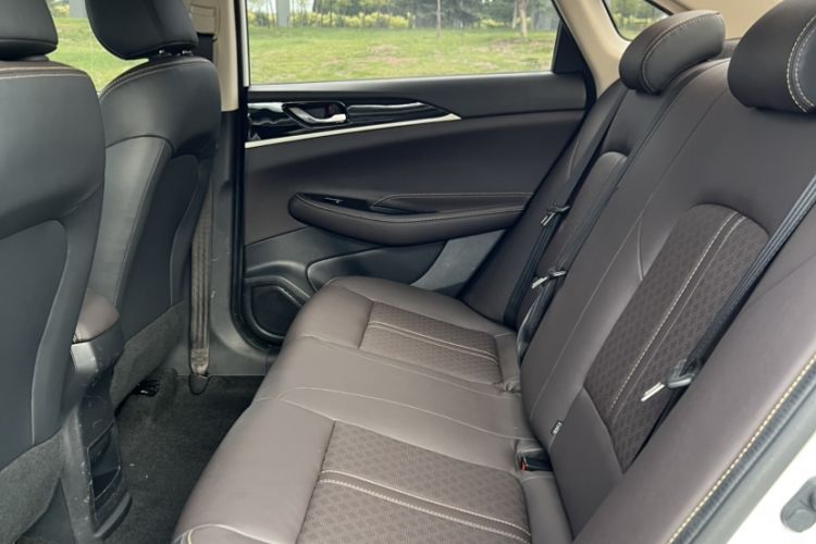 Used CHANGAN Eado DT 2018 1.6L Manual Smart Enjoyment Model Interior 3