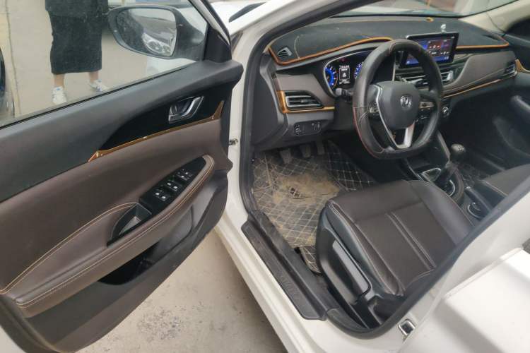 Used CHANGAN Eado DT 2018 1.6L Manual Smart Enjoyment Model Interior 3