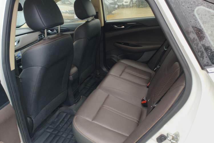 Used CHANGAN Eado DT 2018 1.6L Automatic Smart Enjoyment Model Interior 4
