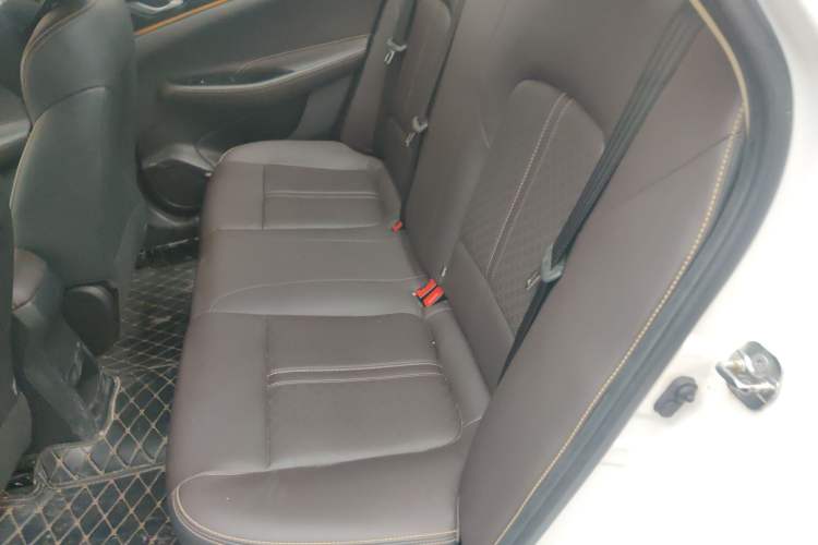 Used CHANGAN Eado DT 2018 1.6L Manual Smart Enjoyment Model Interior 4