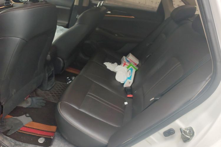 Used CHANGAN Eado DT 2018 1.6L Automatic Luxury Model Interior 4