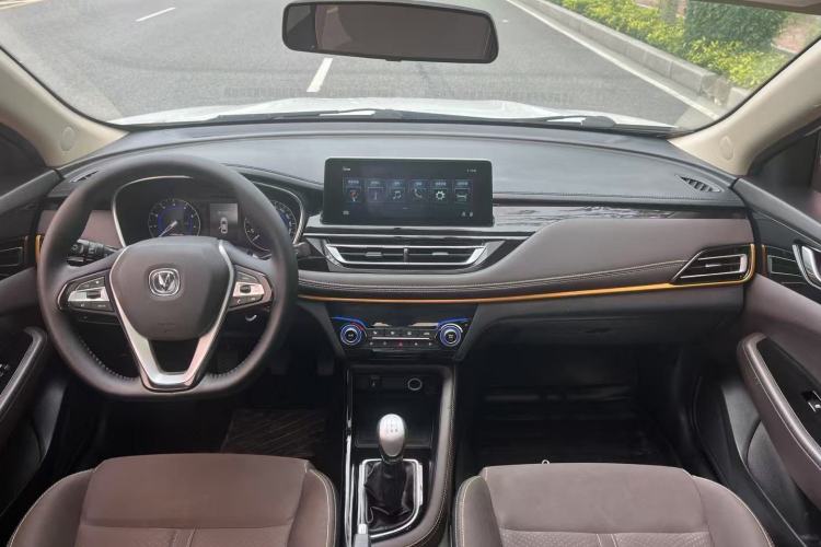 Used CHANGAN Eado DT 2018 1.6L Manual Comfort Model Interior 7