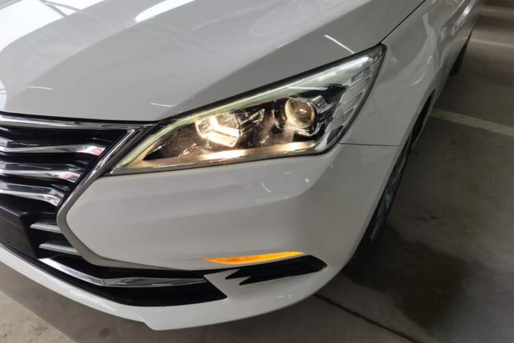 Used CHANGAN Eado DT 2018 1.6L Automatic Smart Enjoyment Model Left Front Headlight