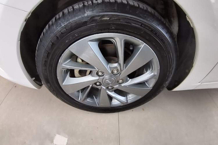 Used CHANGAN Eado DT 2018 1.6L Manual Smart Enjoyment Model Left Front Wheel Hub